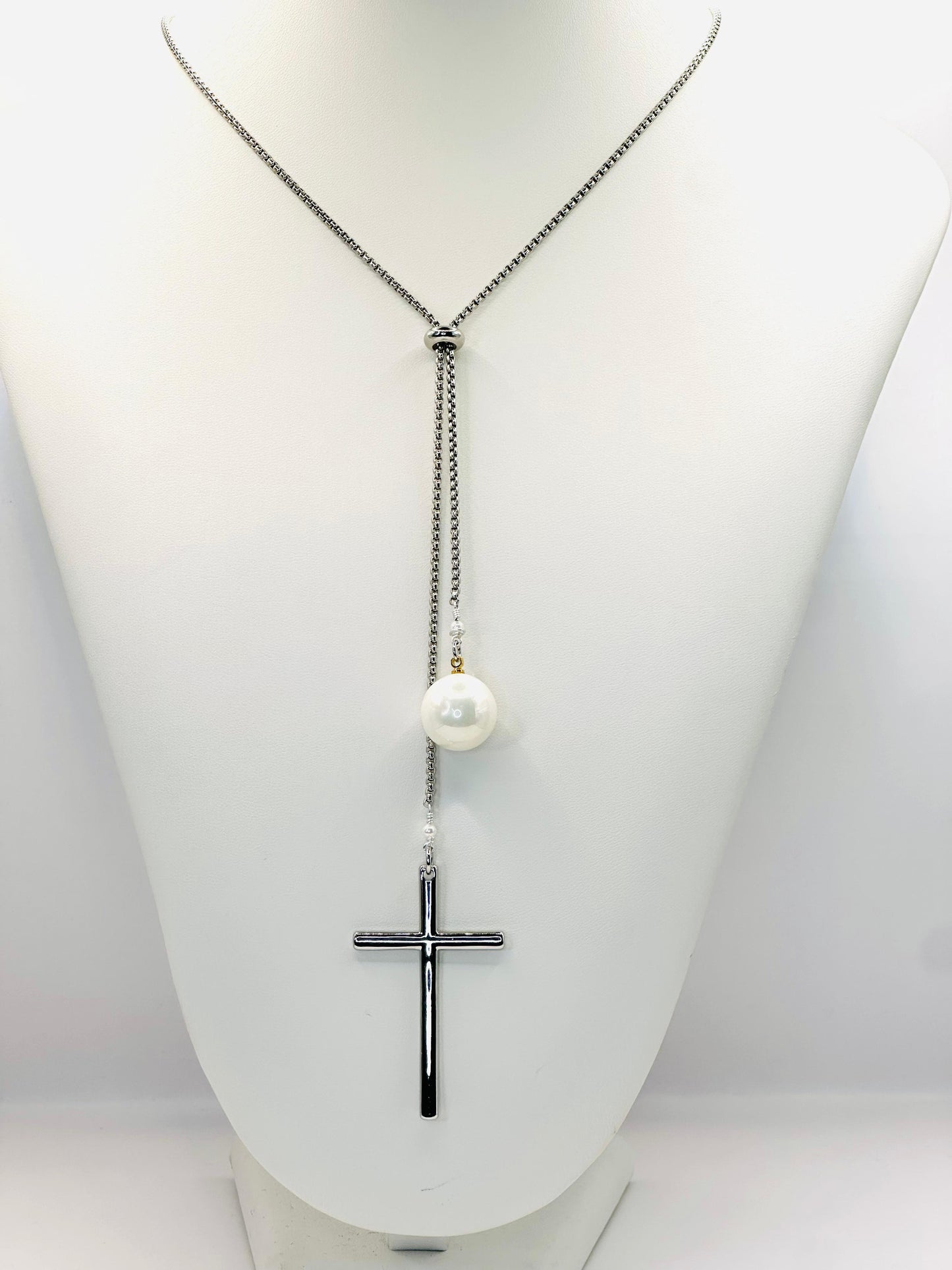 Corbatín cross pearl silver