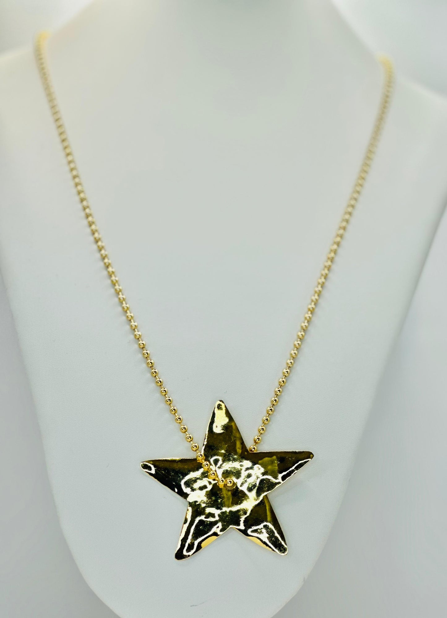 Magic star necklace