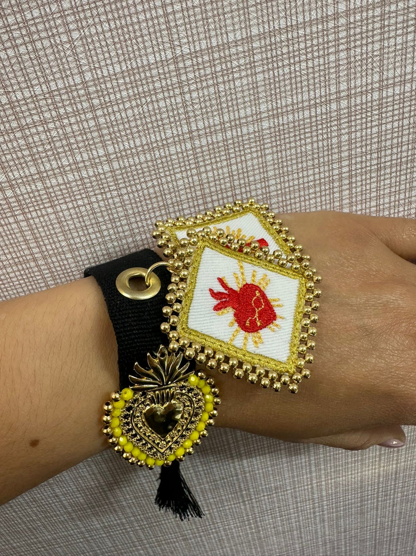Edy’S black escapulary bracelet