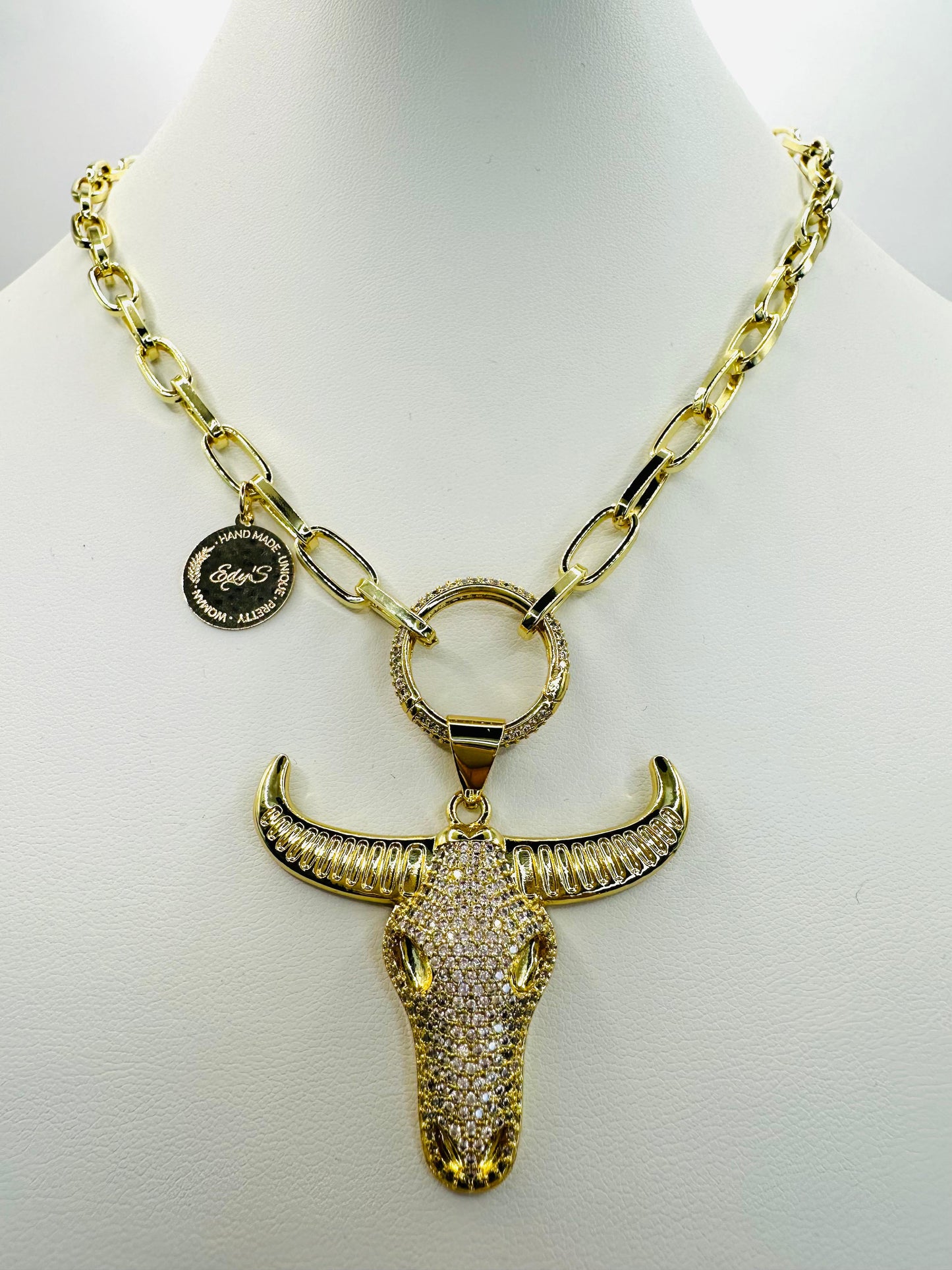 Crystal bull neck