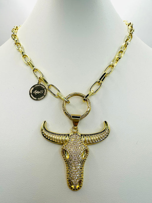 Crystal bull neck